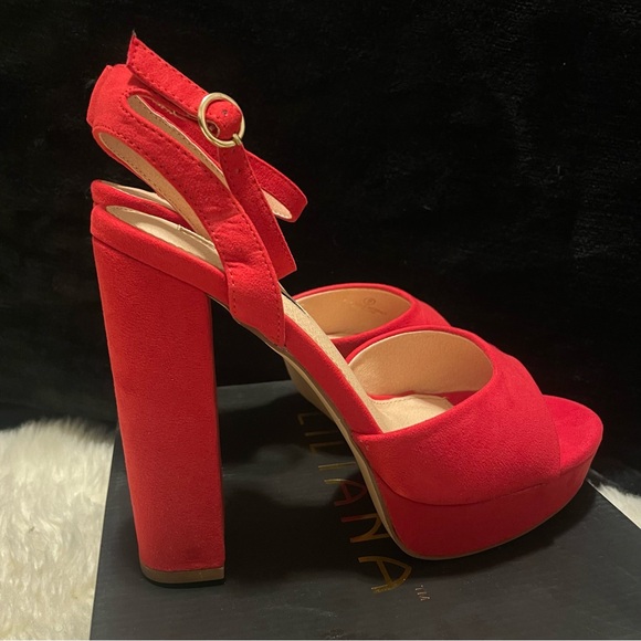 Red Platform Heels - Picture 4 of 7